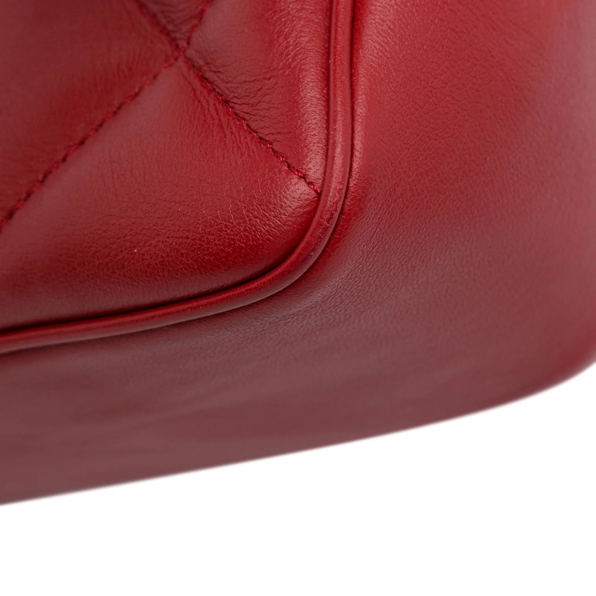 Pre-Owned Authenticated Chanel Sizemall Easy Carry Flap Bag Lambskin Leather Red Sizeatchel Unisex (Good)