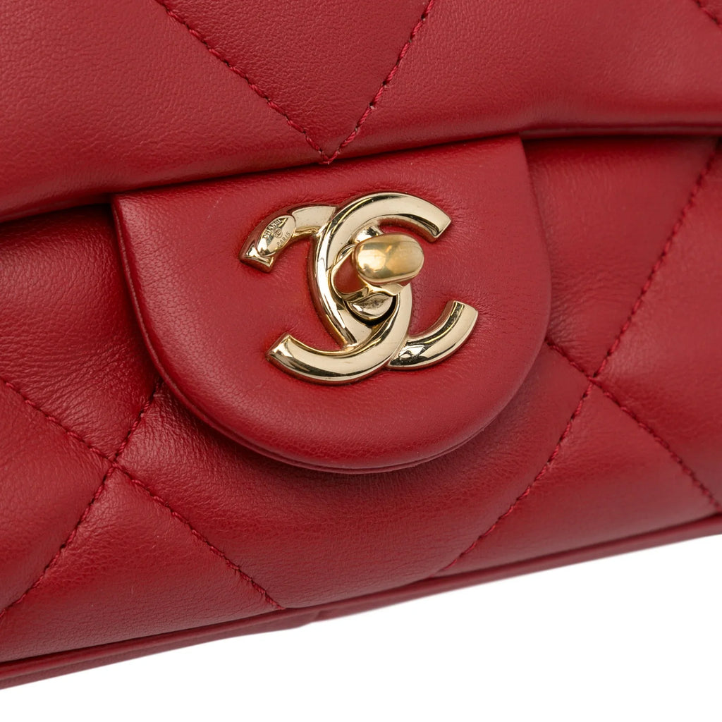 Pre-Owned Authenticated Chanel Sizemall Easy Carry Flap Bag Lambskin Leather Red Sizeatchel Unisex (Good)