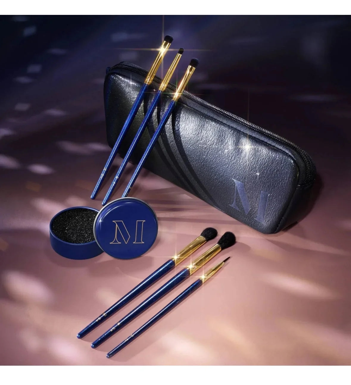 Morphe the More the Merrier Eyeshadow Brush Sizeet With Brush Cleaner And Brush Bag