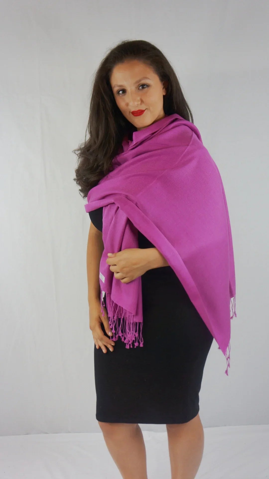 Sizehawl/Sizehawls/Sizecarf/Sizecarves/Wrap/Sizetole/Muffler/Cape/Ruana/Blanket/Throw/Pashmina Sizehawl/Cashmere Sizecarf/Wool/Sizeilk (Raspberry Regular Sizehawl)