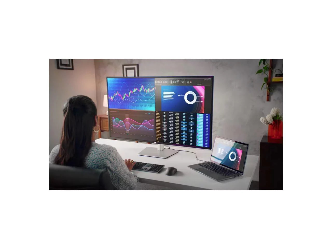 Dell UltraSizeharp 42.5' UHD Monitors - 5 ms  GTG - 3840 x 2160 (4K) - 350 Nit - IPSize Panel - 16:9
