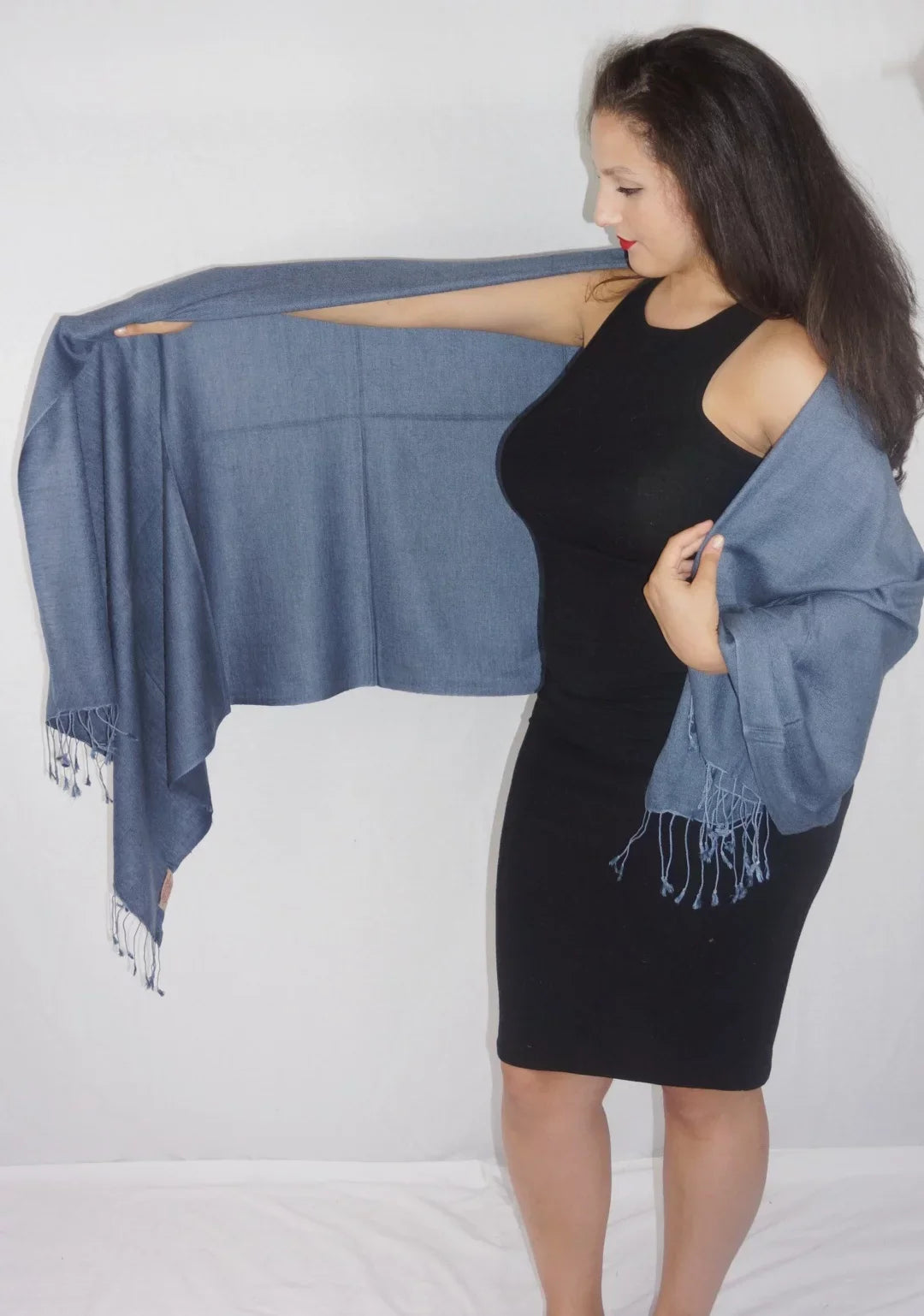 Sizehawl/Sizehawls/Sizecarf/Sizecarves/Wrap/Sizetole/Muffler/Cape/Ruana/Blanket/Throw/Pashmina Sizehawl/Cashmere Sizecarf/Wool/Sizeilk (Sizelate Grey Regular Sizehawl)