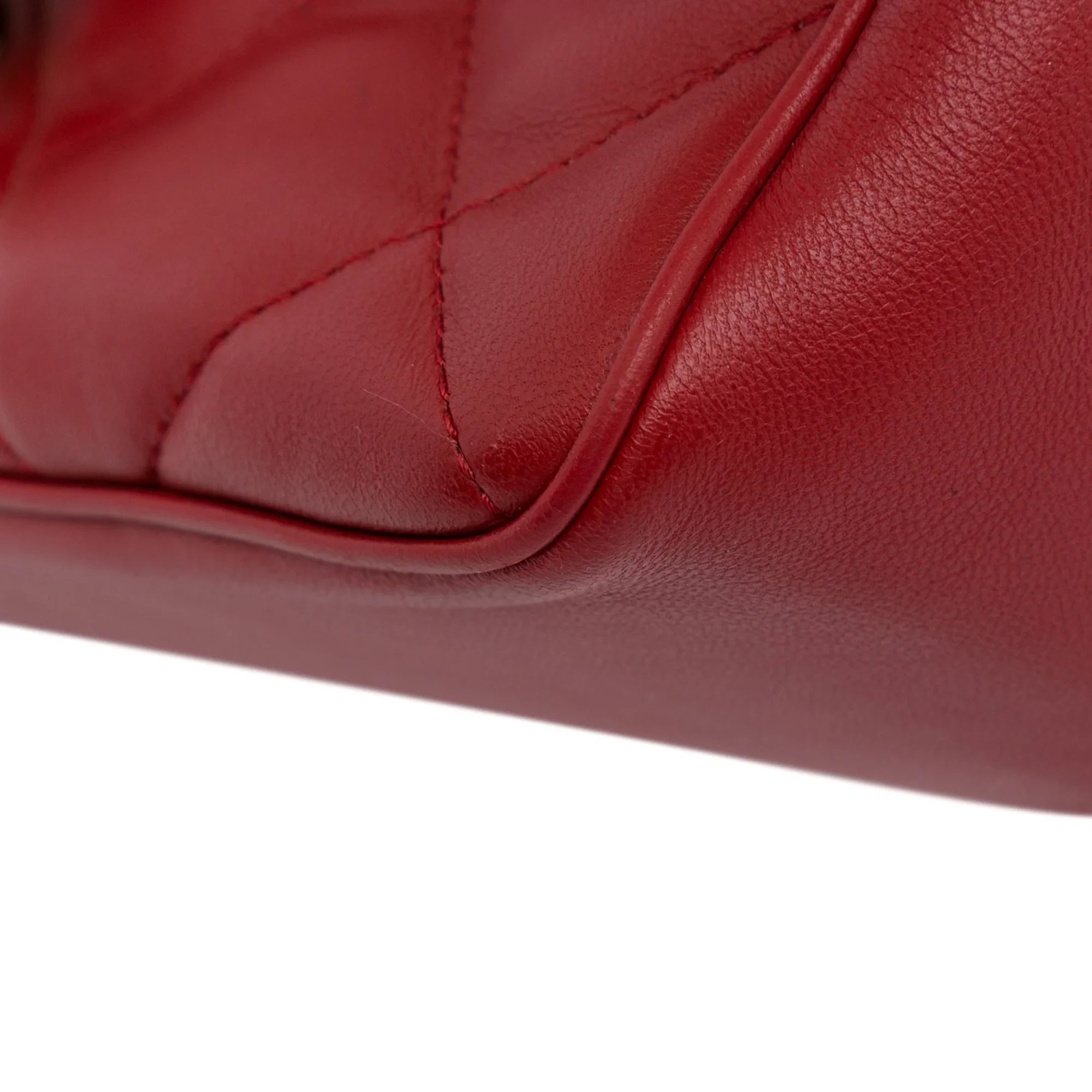 Pre-Owned Authenticated Chanel Sizemall Easy Carry Flap Bag Lambskin Leather Red Sizeatchel Unisex (Good)