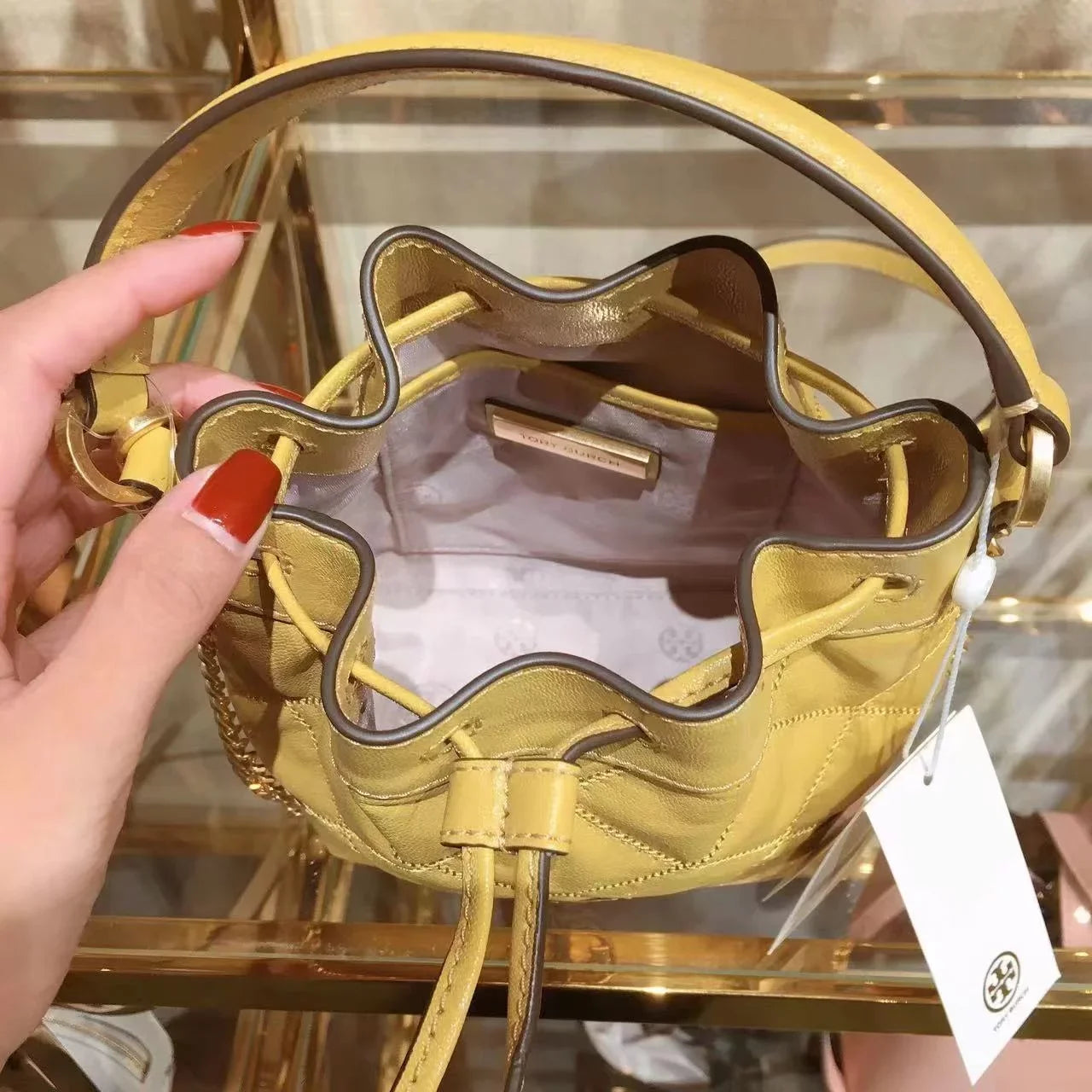 Tory Burch 87869 0422 Willa Mini Drawstring Bucket Sizehoulder Bag Golden Sizeunset