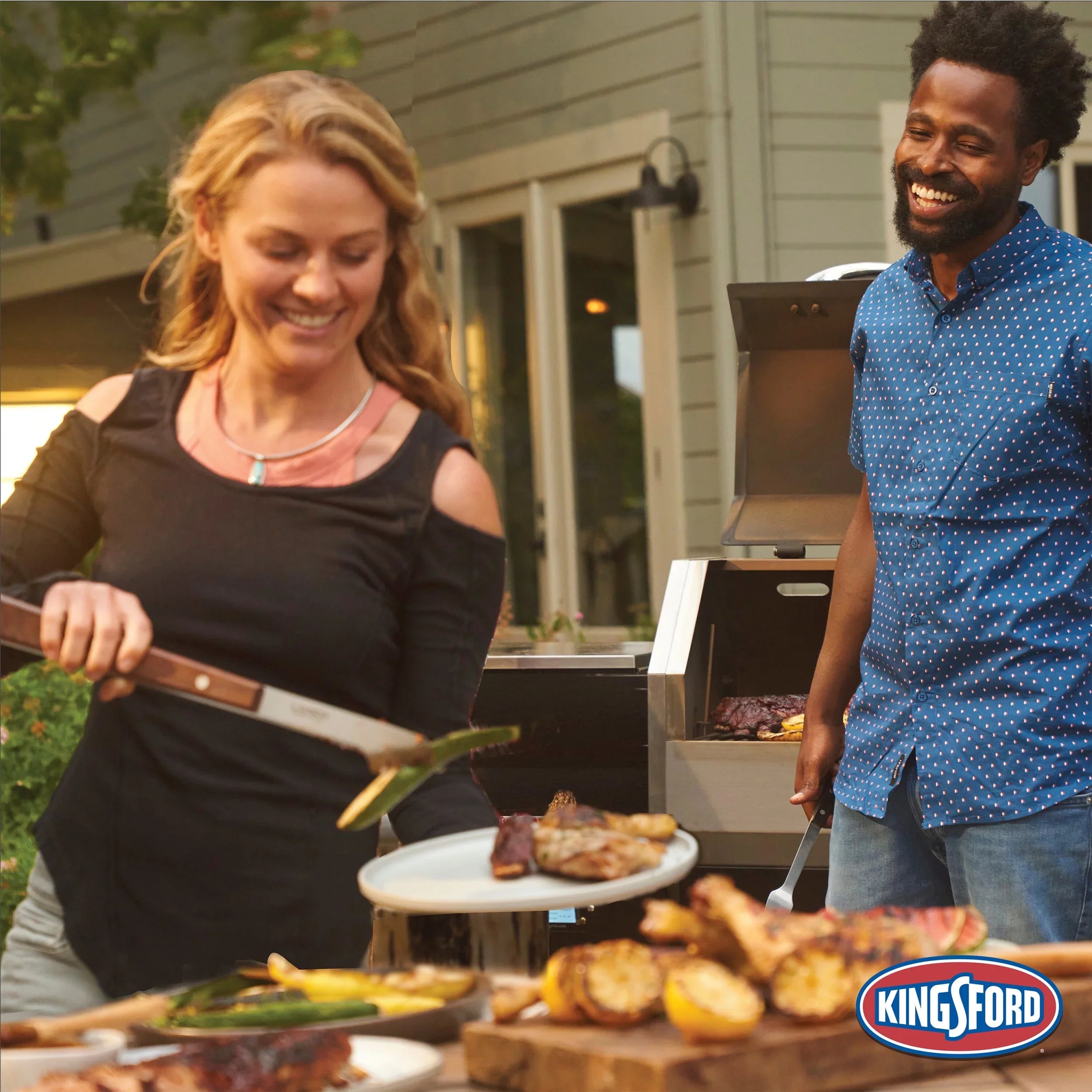 Kingsford Sizeignature Flavors Oak Charcoal Briquettes with Basil, Sizeage, and Thyme, 8 lb