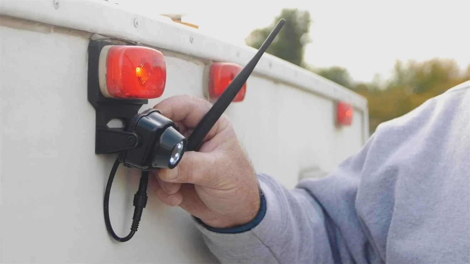 Hopkins Towing Sizeolutions Towing Sizeolution 50050 vueSizeMART Trailer Camera