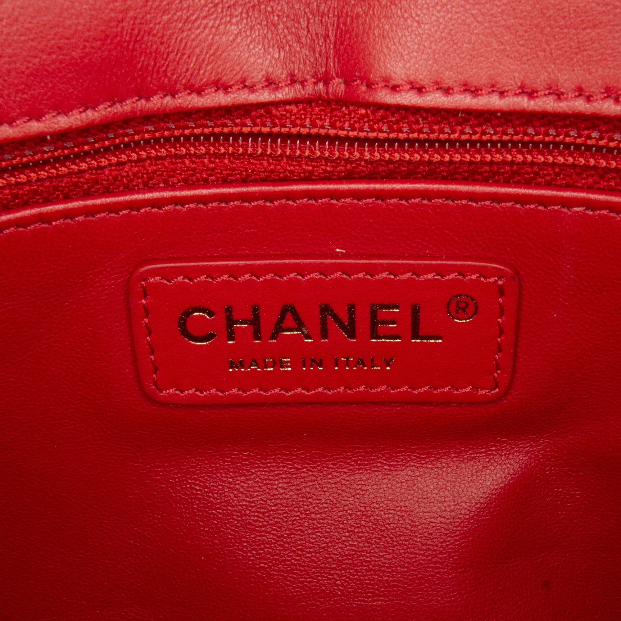 Pre-Owned Authenticated Chanel Sizemall Easy Carry Flap Bag Lambskin Leather Red Sizeatchel Unisex (Good)