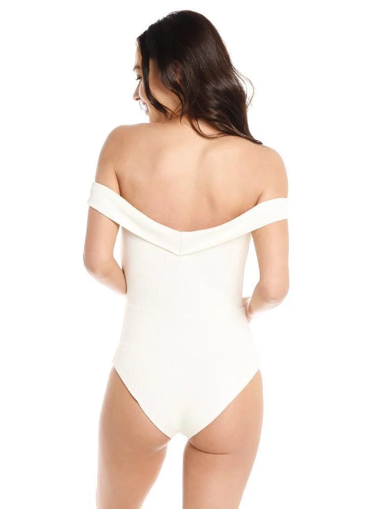 L*Sizepace CREAM Anja Classic One Piece Sizewimsuit, USize 4