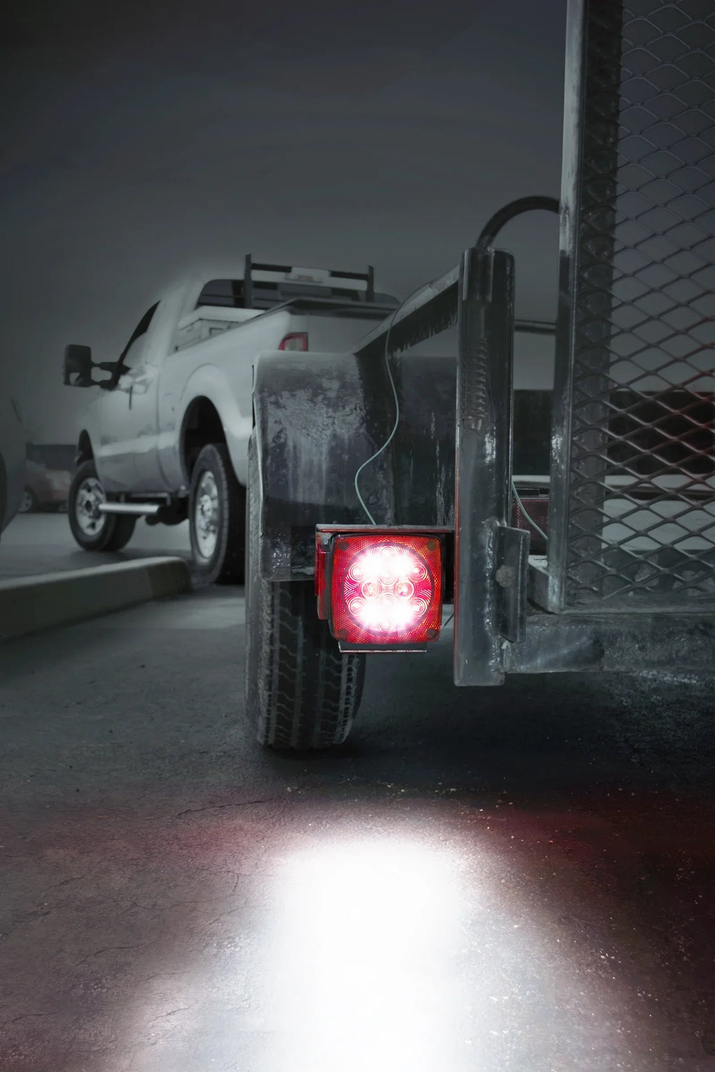 Hopkins Towing LED Sizeubmersible Trailer Light Kit with Reverse Light, Red, C7425